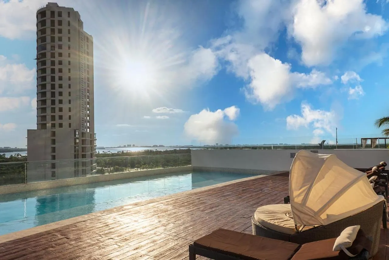 **** Hotell Suites Malecon Cancún Mexiko