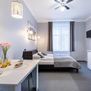 Smooth Elegant Old Town Aparthotel Krakau