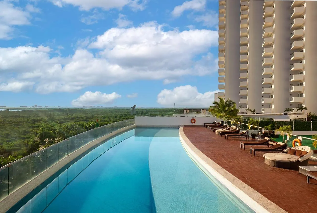Hotel Suites Malecon Cancun